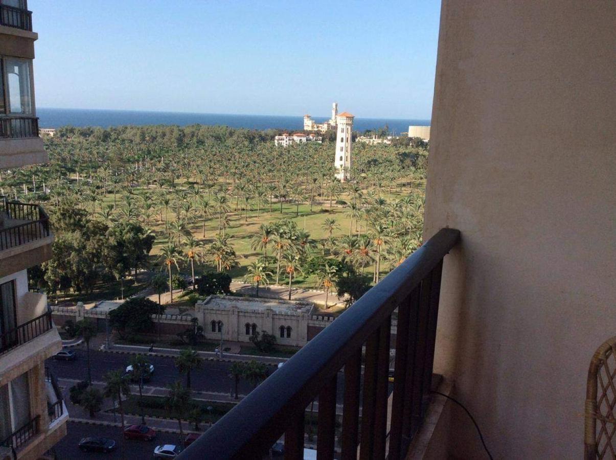 Sea & Garden View At Al-Muntazh Towers - إطلاله علي البحر و حدائق قصر المنتزه Apartamento Alexandria Exterior foto